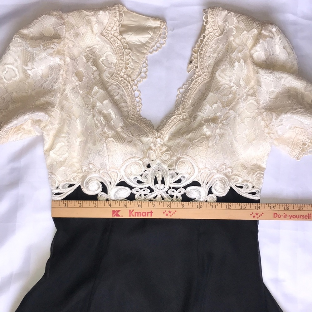 VINTAGE lace top Taffeta lined skirt dress - Picture 9 of 11